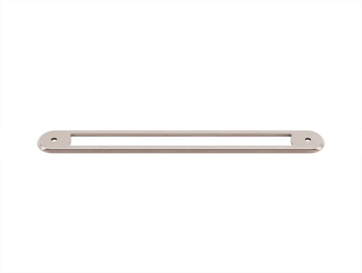 Brockwell 18'' cc Pull Backplate TK3359BSN